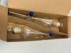 lot 7 image: 2 - 100ml Sepratory Funnels