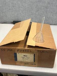 lot 35 image: 36 - 55m Diameter  65mm Stem Chemical Funnels