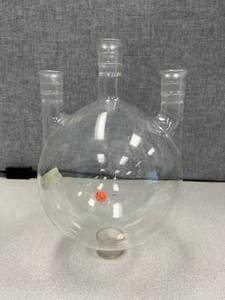 lot 63 image: Used 5000ml Boiling Flask 3 Neck