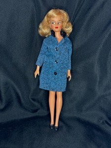 lot 51 image: SAMATHA IDEAL DOLL WITH OUTFIT