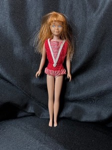 lot 78 image: VINTAGE STRAWBERRY BLONDE SKOOTER DOLL WITH SWIMSUIT