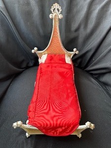 lot 99 image: VINTAGE SUSY GOOSE BARBIE - MIDGE BED - WITH BEDSPREAD AND PILLOWCASE