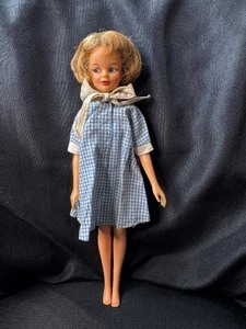 lot 115 image: VINTAGE TAMMY DOLL WITH DRESS 10
