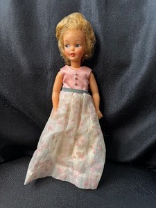 lot 122 image: VINTAGE PEPPER DOLL WITH OUTFIT