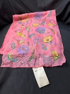 lot 148 image: 1994 FOSSIL BRAND BARBIE SCARF