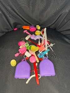 lot 153 image: LOT OF DOLL ACCESSORIES
