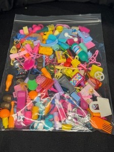 lot 155 image: LOT OF DOLL ACCESSORIES