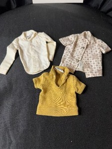 lot 175 image: LOT OF THREE KEN DRESS SHIRTS