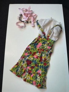 lot 196 image: DOLL DRESS