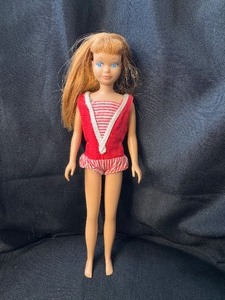 lot 204 image: VINTAGE SKIPPER DOLL WITH OUTFIT
