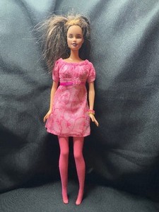 lot 247 image: 1999 BARBIE WITH PINK OUTFIT AND BENDABLE LEGS