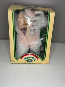 lot 301 image: VINTAGE GABBAGE PATCH DOLL IN BOX
