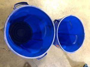 Lot of Recycling Bins Customer Returns See Pictures