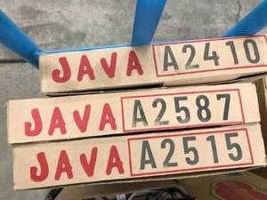 lot 1 image: JAVA CAT TREE PIECES