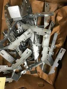 lot 18 image: SIMPSON BUILDING BRACKETS