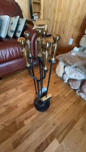 lot 55 image: Vintage Fireplace Tool Set with Brass Handles