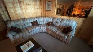 lot 107 image: Used L-Shaped Sectional Sofa with Decorative Cushions