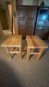 lot 124 image: Set of 2 Rustic Wooden Side Tables