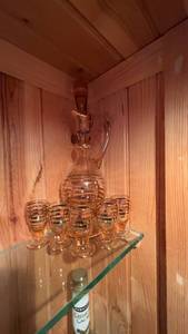 lot 131 image: Vintage Amber Glass Decanter Set with 6 Shot Glasses