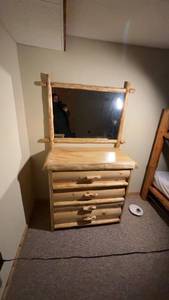 lot 158 image: Rustic Log-Style Dresser with Mirror and 4 Drawers