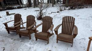 lot 168 image: Set of 4 Adirondack Chairs in Brown Wood Finish