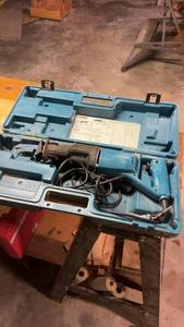 lot 206 image: Makita JR3020 Reciprocating Saw with Case and Accessories