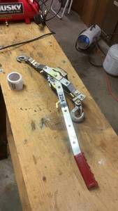 lot 224 image: Used Heavy-Duty Cable Puller with Manual Handle