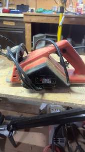 lot 229 image: Black & Decker Electric Hand Planer