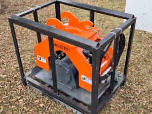lot 10 image: NEW TMG Industrial 2-4 Ton Plate Compactor Model ECP21
