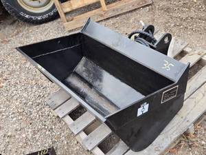 lot 22 image: New 37 Hydraulic Bucket Attachment for 5 Ton Excavator