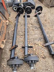 lot 26 image: One Dexter Axle Trailer Axles 7000 lbs Capacity - Hub Face91, Outside Bracket64
