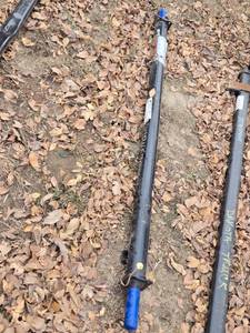 lot 29 image: One Dexter Axle D10  with 4000 lbs Capacity, Hub Face  73, Outside Bracket  57