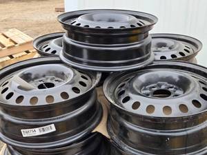 lot 88 image: Set of 5 - 17x6.5 - 5x120mm Bolt Pattern Wheels - BMW, Impala, Malibu and Others See Desc