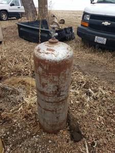 lot 108 image: 100lb Propane Tank
