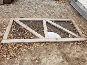 lot 117 image: Heavy-Duty Steel Mesh and Wooden Farm Gate  Door with Locking Mechanism Approximately 36x79
