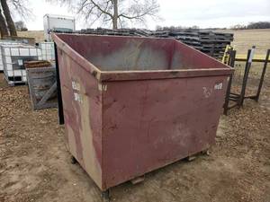 lot 118 image: Used Heavy-Duty Steel Dumpster with Black Plastic Lid Covers