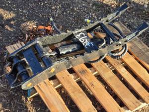 lot 136 image: New Heavy-Duty Hydraulic Thumb Attachment for Excavator