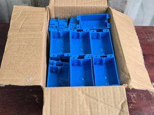 lot 164 image: Lot of 30 Blue Shallow Electrical Boxes - 1 Deep