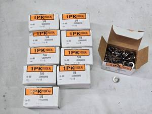 lot 180 image: Lot of 14 Stainless Steel Lock Washers - Set of 10 Packs of 100
