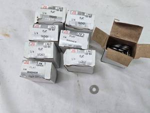 lot 207 image: Lot of 8 Boxes of 14 Stainless Steel Flat Washers - 100 Count Each