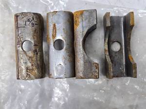 lot 238 image: Set of 4 Trailer Spring Perches