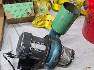 lot 273 image: 200W Industrial Blower Fan with Flexible Ducting