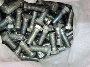 lot 287 image: Lot of Approximately 100 Grade 8 Bolts - 78 x 2.5