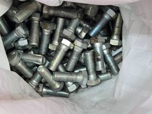 lot 288 image: Lot of Approximately 100 Grade 8 Bolts - 78 x 2.5