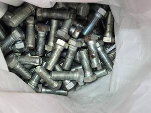 lot 293 image: Lot of Approximately 100 Grade 8 Bolts - 78 x 2.5