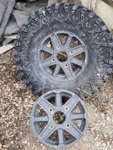 lot 305 image: One NEW Off Road UTV Tire and Rim, One Rim - Crawler XG 32x10.00R14