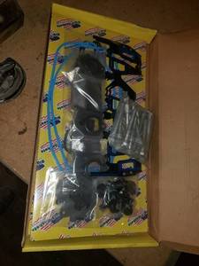 lot 325 image: Big 3 Gaskets Head Set for GM V6 Engines - Part Number 8-10401