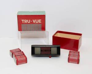 lot 20 image: TruVue Steroscope and Filmstrips