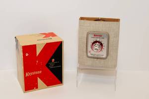 lot 19 image: Remote Control Timer for Precision Built Slide Projector by Keystone - Model ST-10