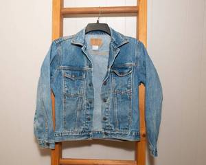 lot 25 image: Young Lion Childrens Trucker Jean Jacket